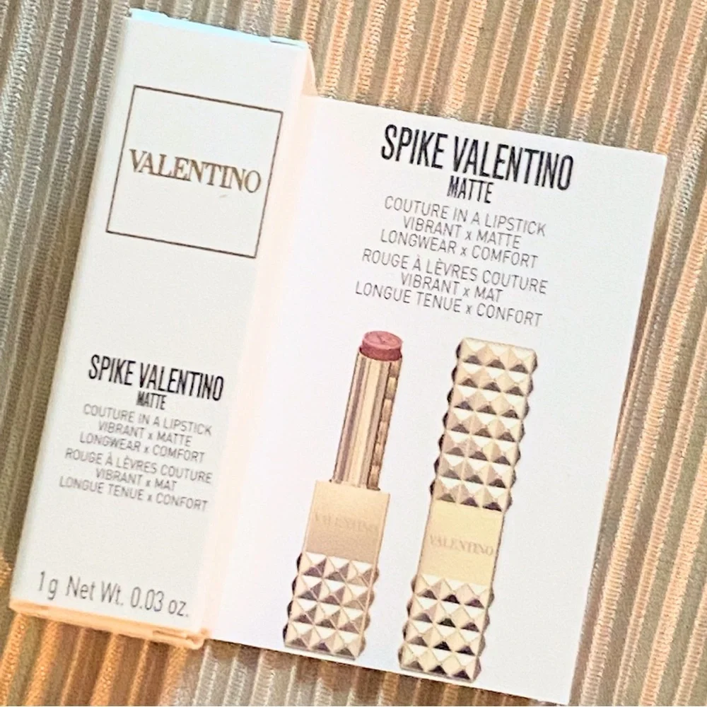 Valentino Spike Valentino Matte Lipstick 100R Stand Out In Nude 0.03oz travel sz